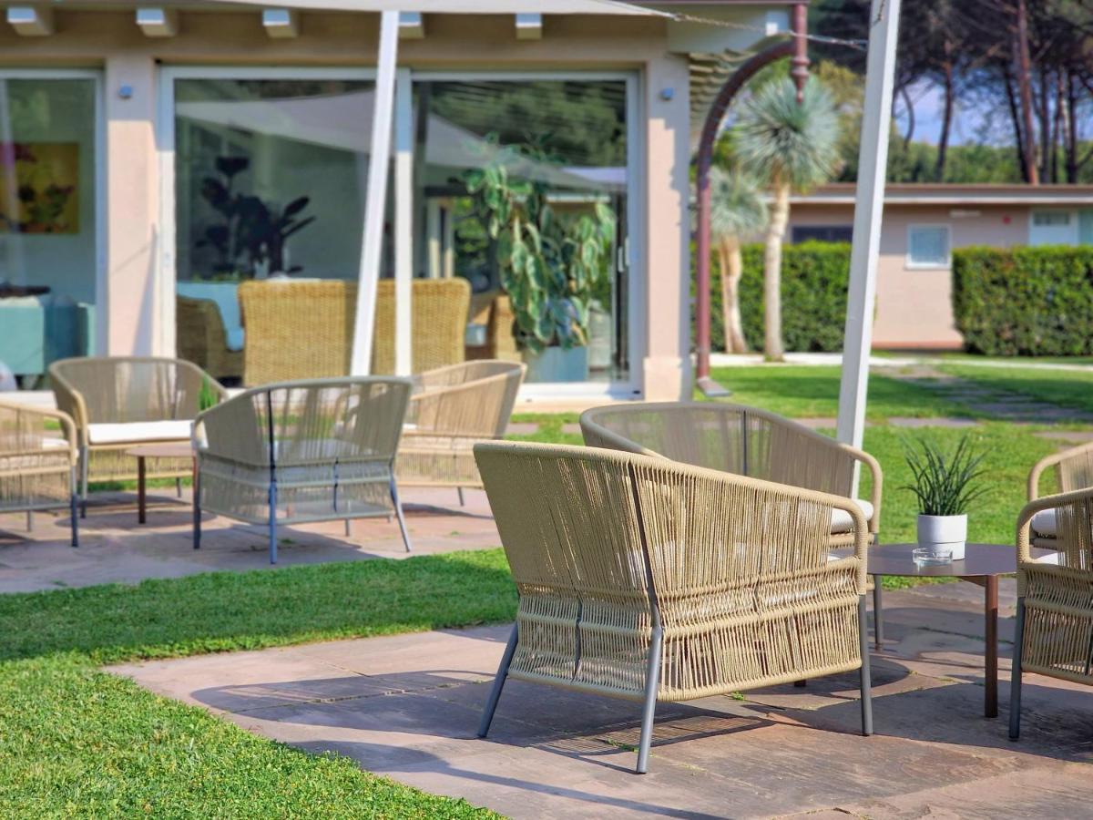 Hotel Villa Elsa Marina di Massa Exteriör bild