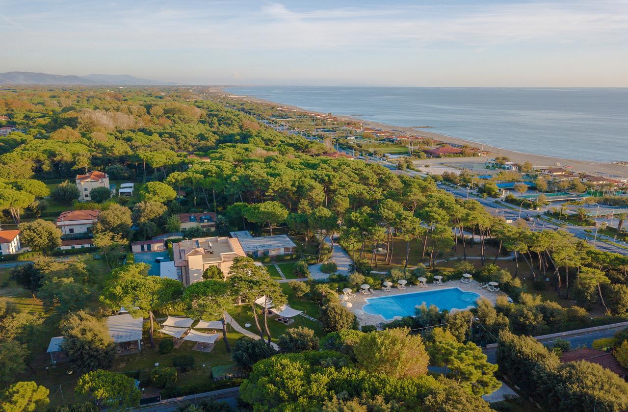 Hotel Villa Elsa Marina di Massa Exteriör bild