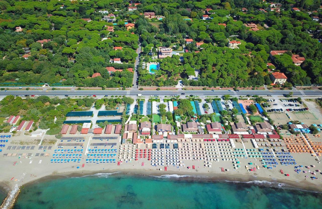 Hotel Villa Elsa Marina di Massa Exteriör bild